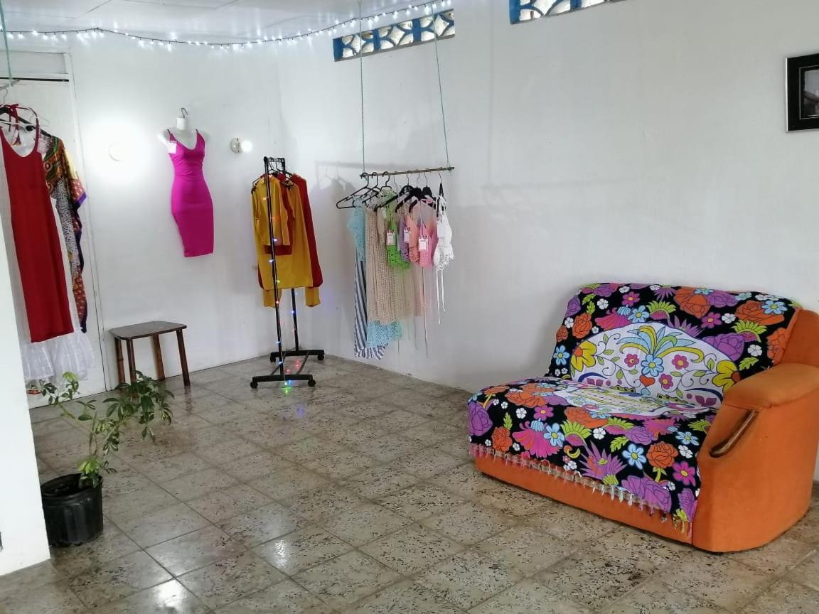 Magic Flower Rooms Cahuita Εξωτερικό φωτογραφία