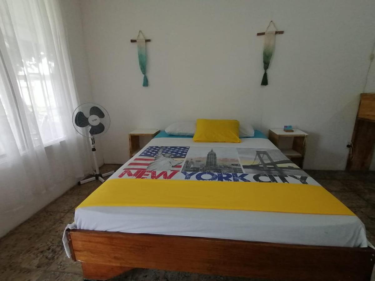 Magic Flower Rooms Cahuita Εξωτερικό φωτογραφία
